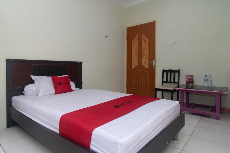 Formerly Reddoorz @ Frans Seda Kupang - Oda