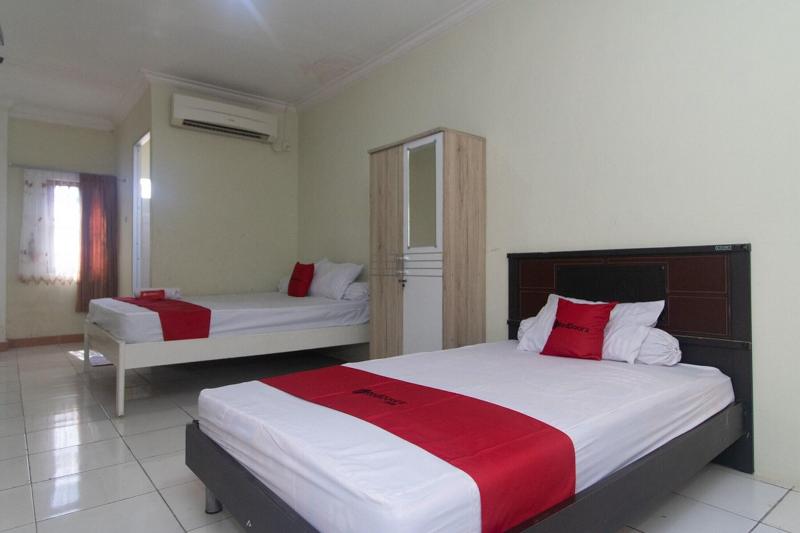 Formerly Reddoorz @ Frans Seda Kupang - Oda