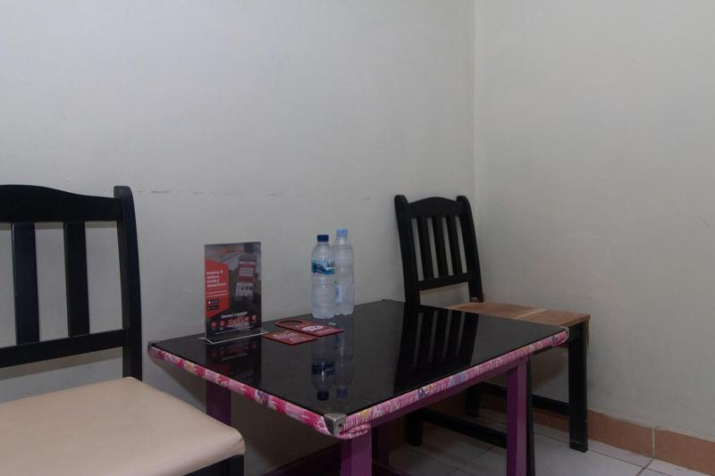 Formerly Reddoorz @ Frans Seda Kupang - Oda