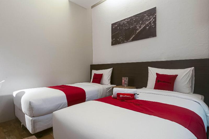 Formerly Reddoorz Plus Near Gandaria City Mall 2 - Oda
