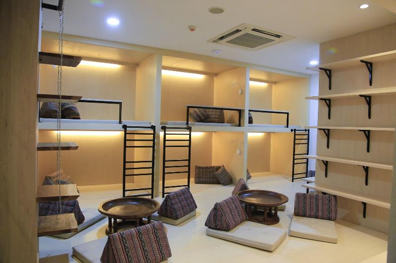 Nine Hotel Chiangmai - Lobi