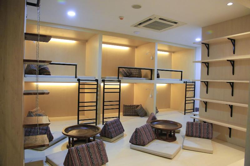 Nine Hotel Chiangmai - Lobi