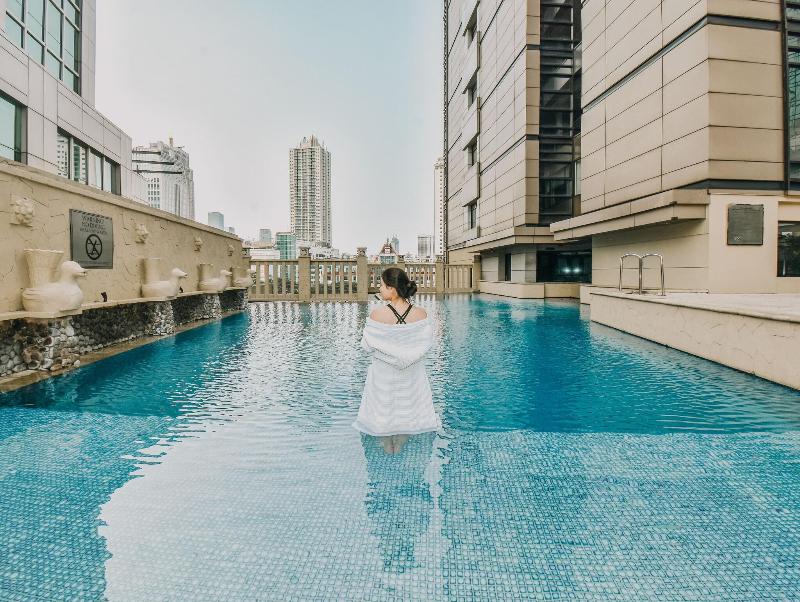 JW Marriott Hotel Jakarta - Havuz