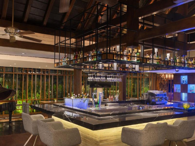 Le Meridien Jakarta - Bar