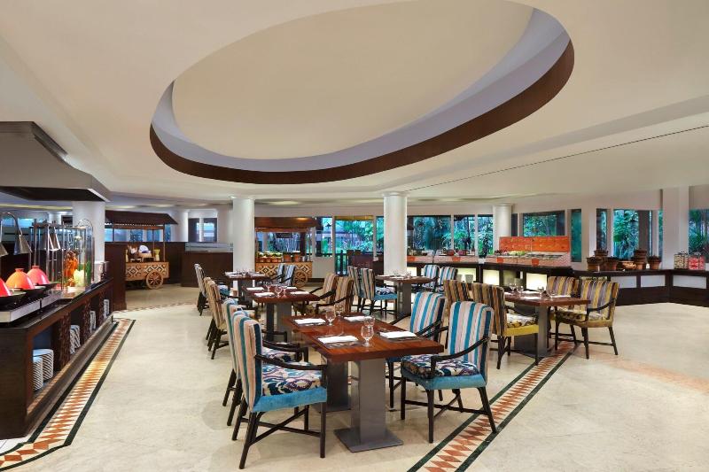 Le Meridien Jakarta - Restoran