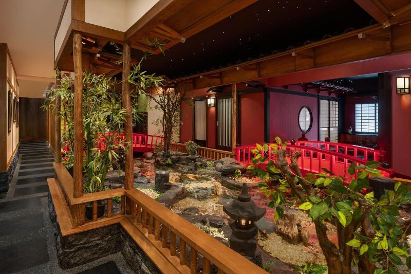Le Meridien Jakarta - Restoran
