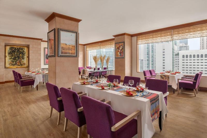 Le Meridien Jakarta - Restoran