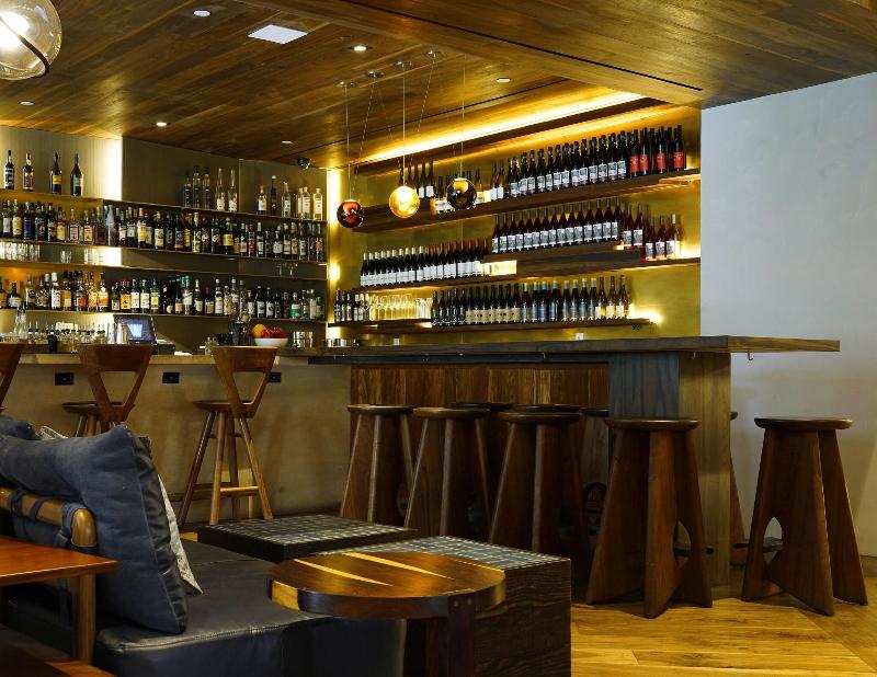 Made Hotel - Bar