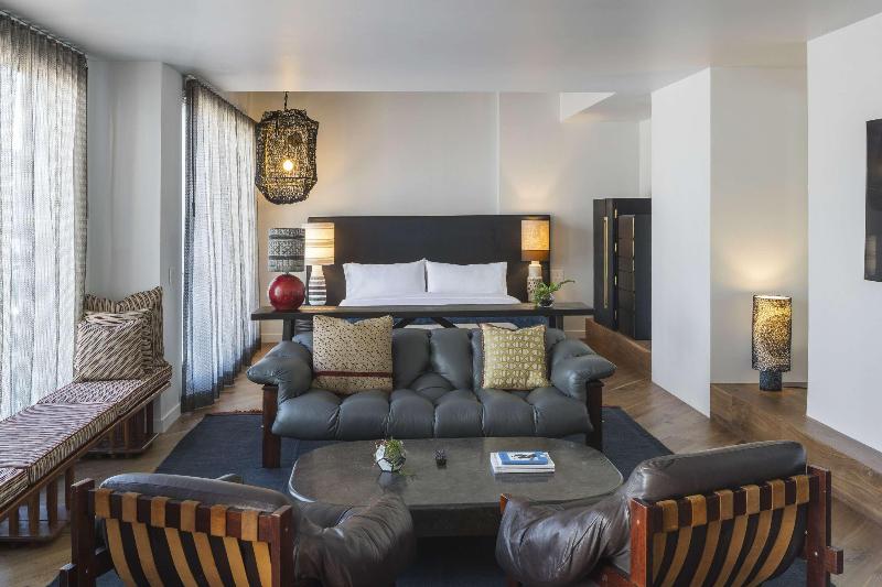 Made Hotel - Oda