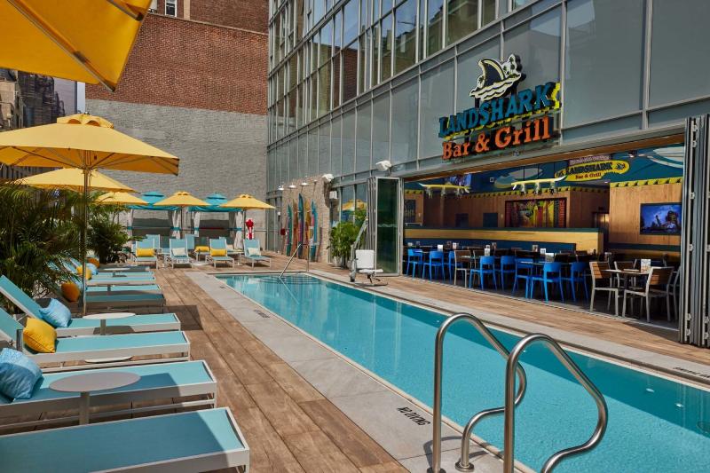 Margaritaville Times Square - Havuz
