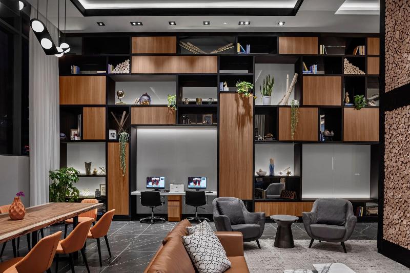 Four Points by Sheraton Flushing - Lobi