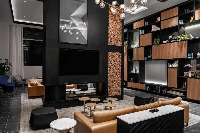 Four Points by Sheraton Flushing - Lobi