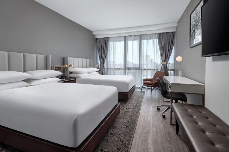 Four Points by Sheraton Flushing - Oda