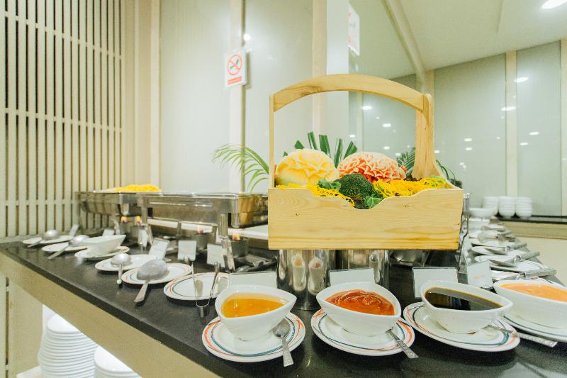 Seasons Siam Hotel - Restoran