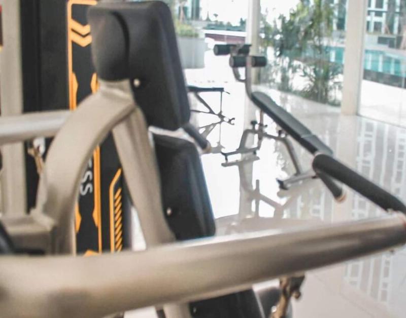 Louis Kienne Chadstone Cikarang - Aktivite