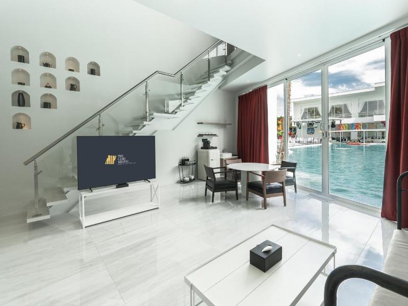 The Gems Mining Pool Villas Pattaya - Oda