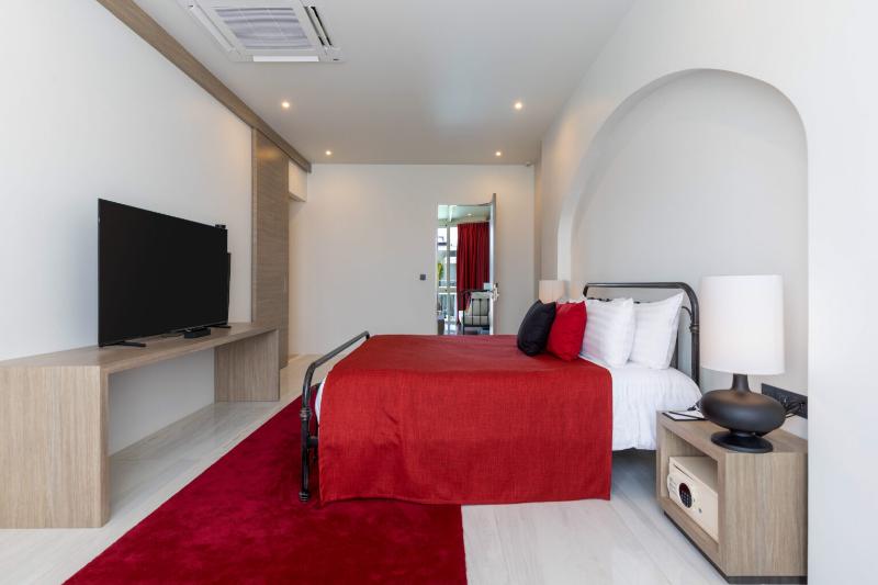 The Gems Mining Pool Villas Pattaya - Oda
