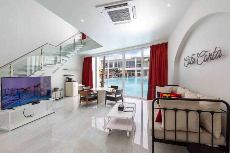 The Gems Mining Pool Villas Pattaya - Oda