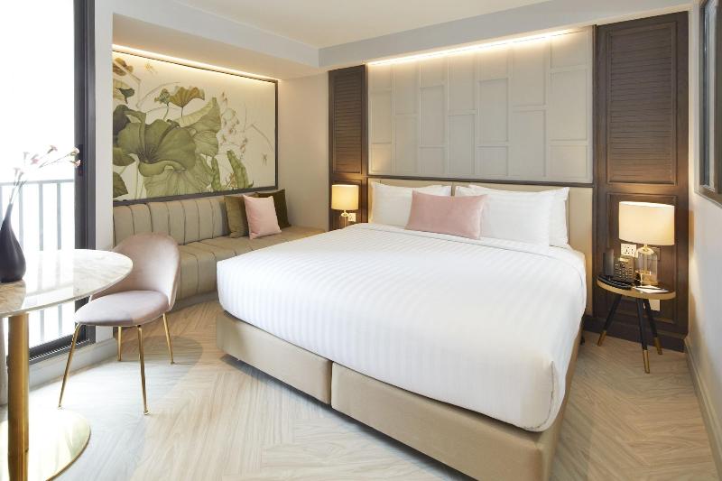 The Quarter Ploenchit by UHG - Oda