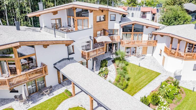 AlpenParks Chalet & Apartment Alpina Seefeld - Teras