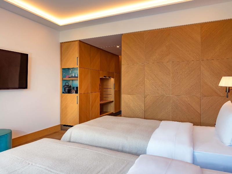 Movenpick Hotel Basel - Oda