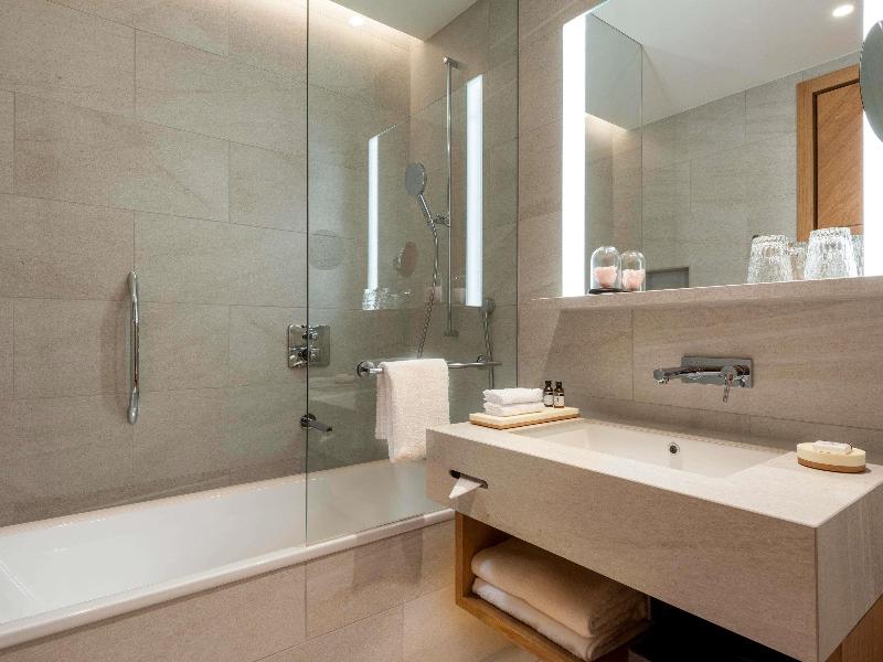 Movenpick Hotel Basel - Oda