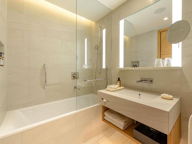 Movenpick Hotel Basel - Oda