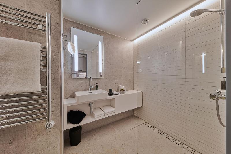 Adina Apartment Hotel Cologne - Oda