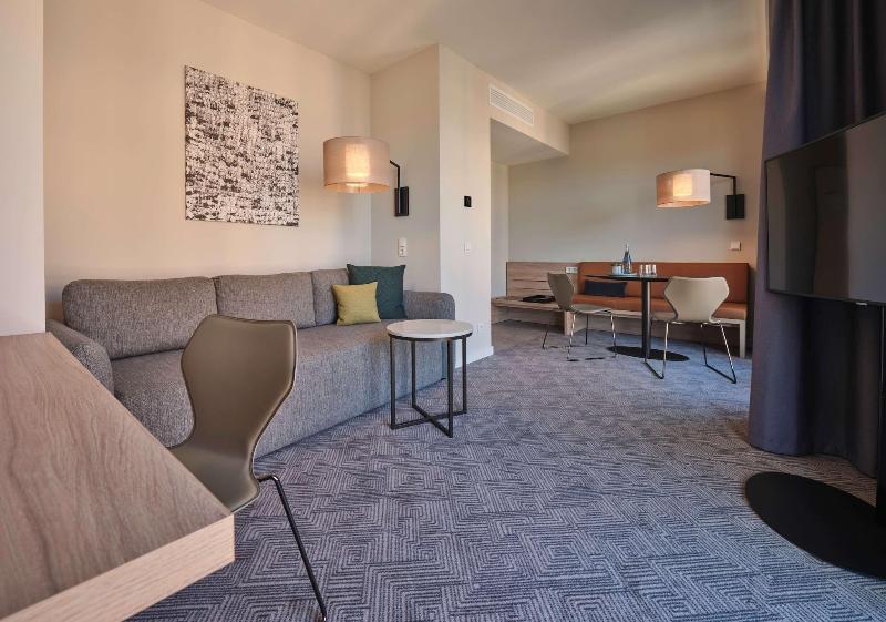 Adina Apartment Hotel Cologne - Oda