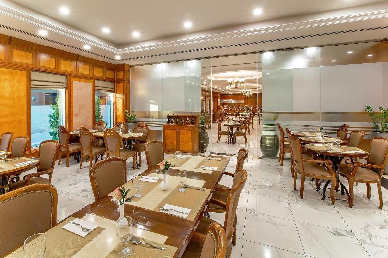 Grand Excelsior Bur Dubai - Restoran