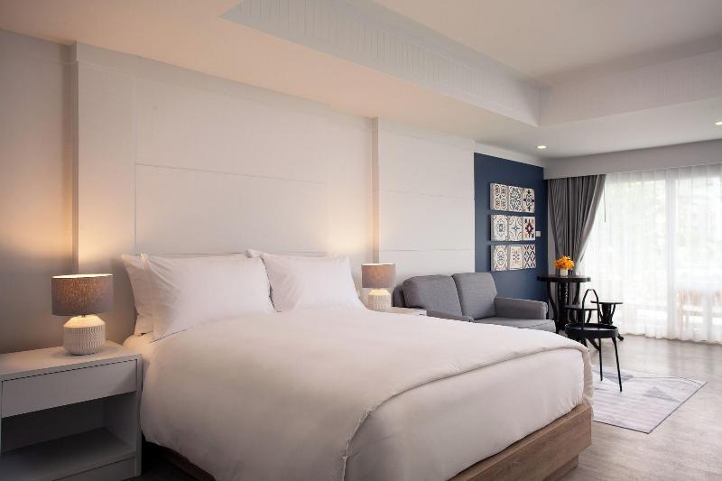 Anona Beachfront Phuket Resort - Lobi