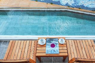 Anona Beachfront Phuket Resort fotoÄŸrafÄ±