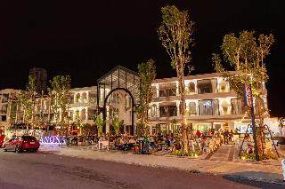 Anona Beachfront Phuket Resort fotoÄŸrafÄ±
