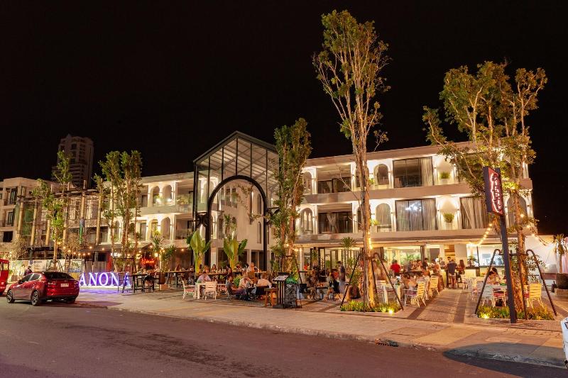 Anona Beachfront Phuket Resort - Restoran