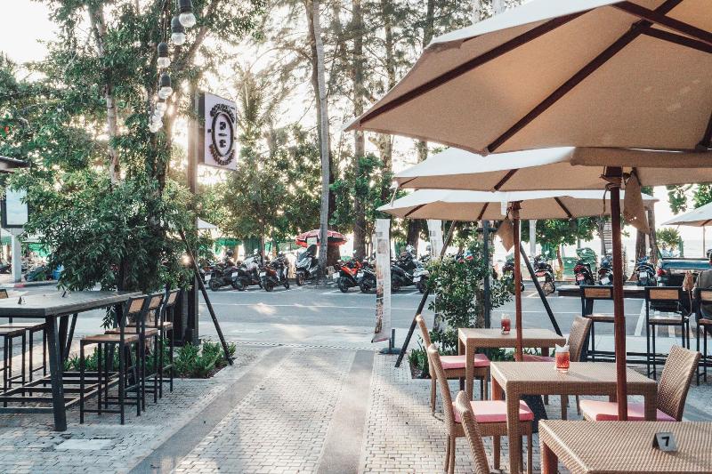 Anona Beachfront Phuket Resort - Restoran