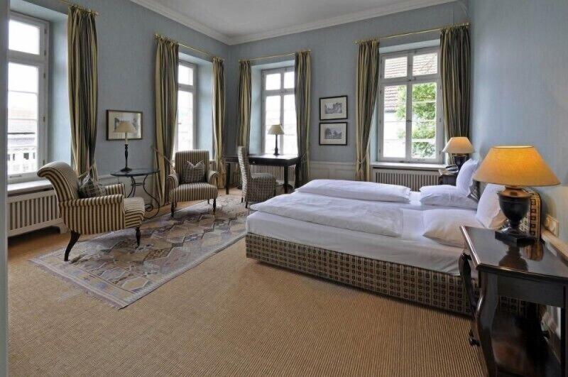 Hotel Herrenhaus von Low - Oda