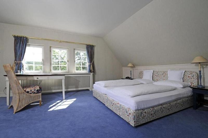Hotel Herrenhaus von Low - Oda