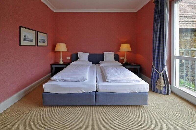 Hotel Herrenhaus von Low - Oda