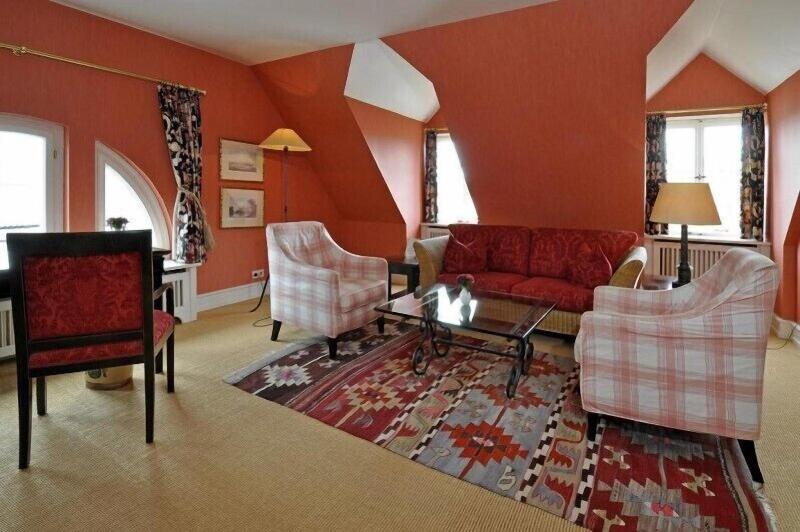 Hotel Herrenhaus von Low - Oda