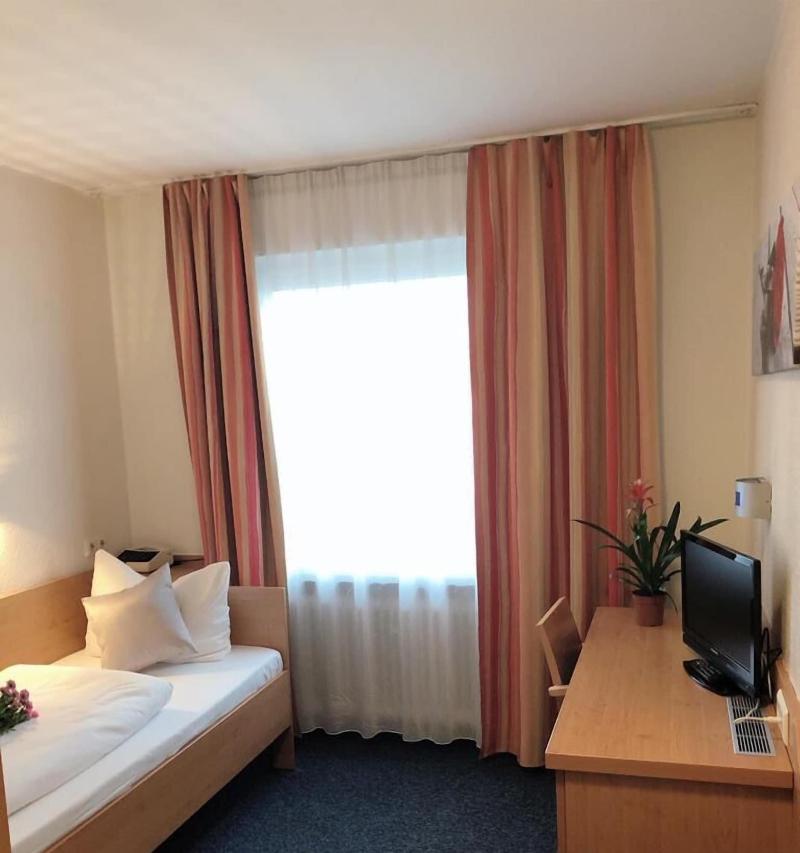 Hotel Austria Stuttgart-City - Oda