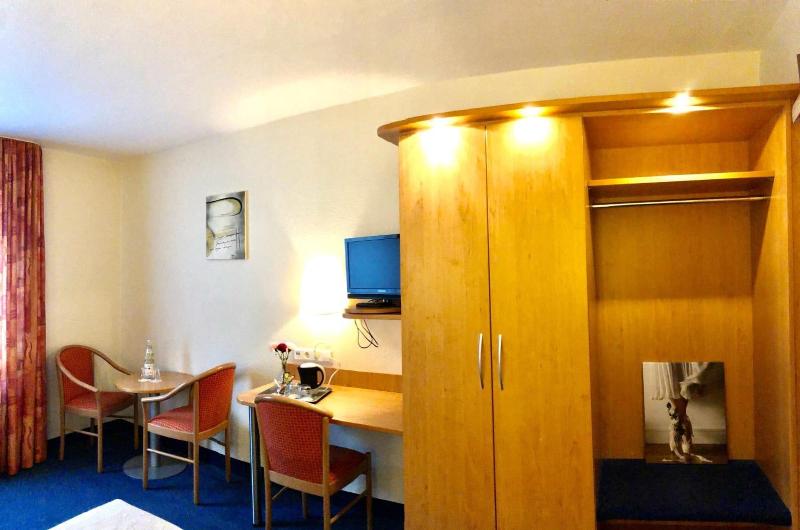 Hotel Austria Stuttgart-City - Oda