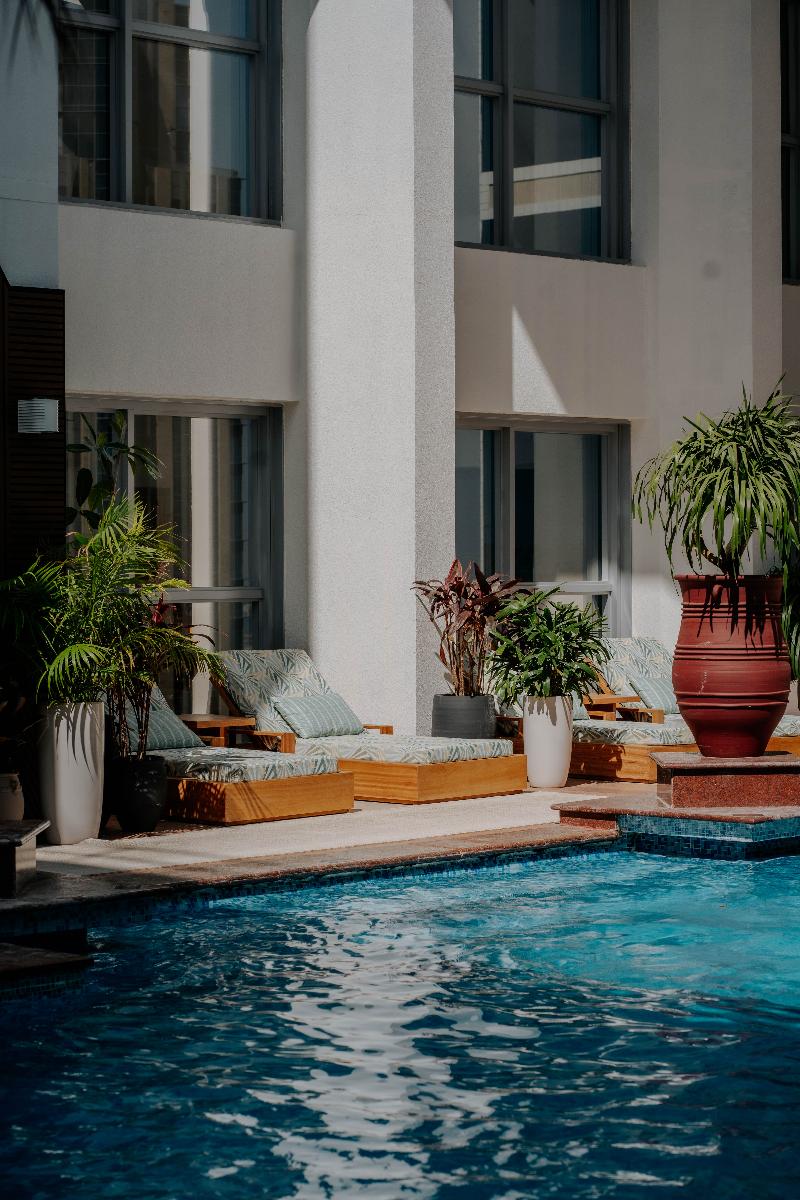 Dusit Thani Dubai - Havuz