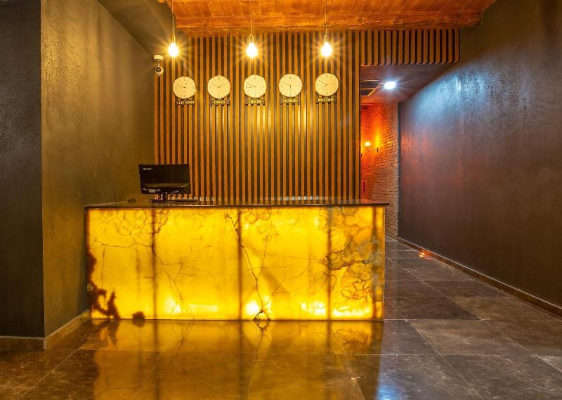 Royal Inn - Lobi