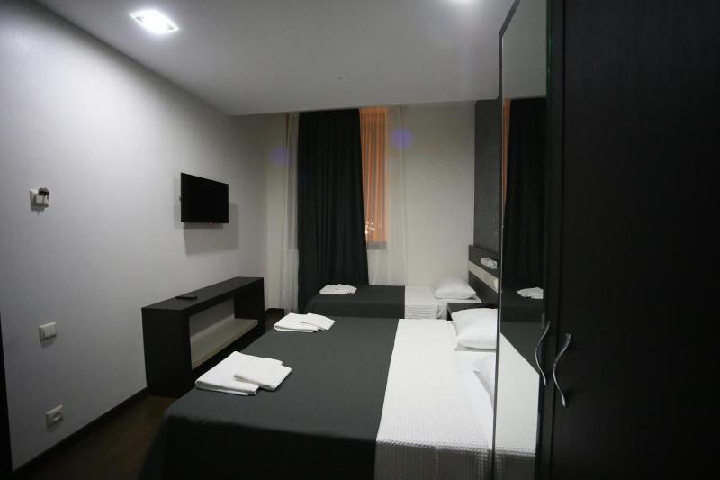 West Tower Hotel - Oda