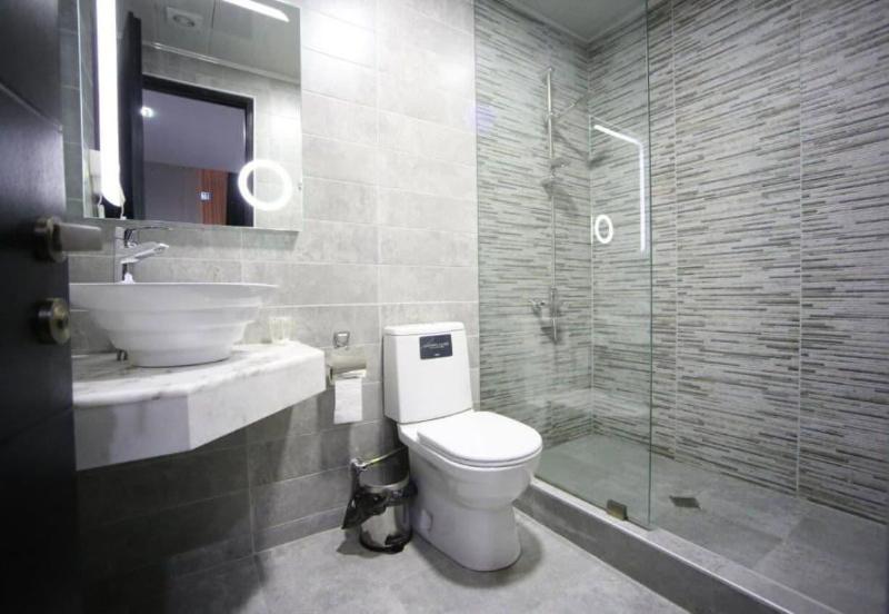 West Tower Hotel - Oda