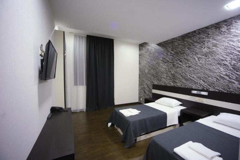 West Tower Hotel - Oda