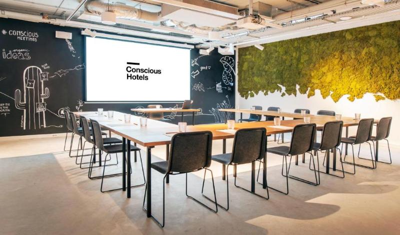 Conscious Hotel The Tire Station - Toplantı