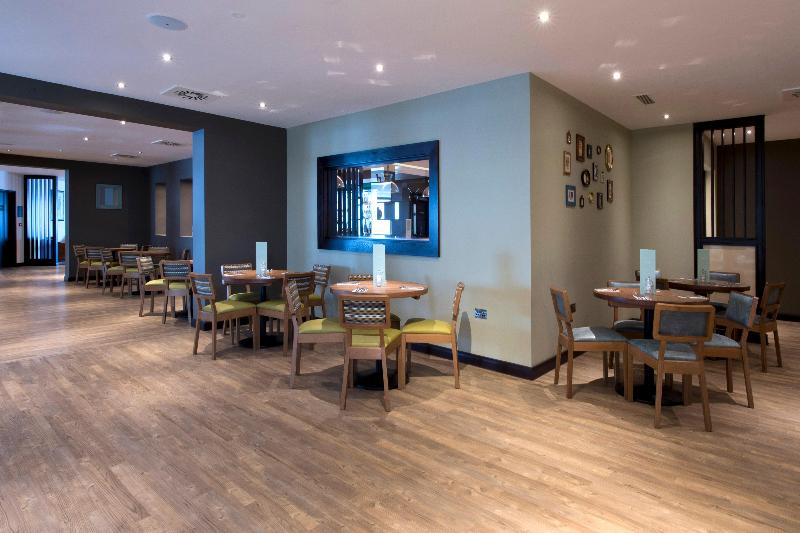 Premier Inn Heathrow Airport Terminal 4 - Restoran