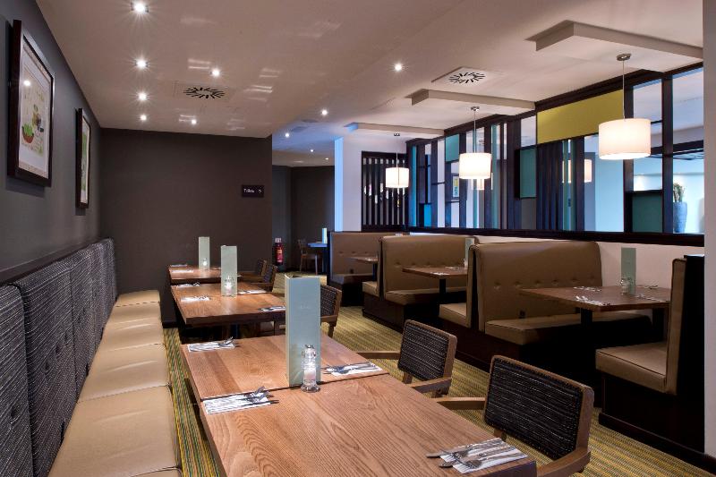 Premier Inn Heathrow Airport Terminal 4 - Restoran