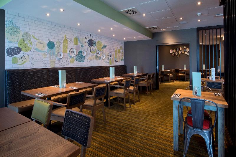 Premier Inn Heathrow Airport Terminal 4 - Restoran